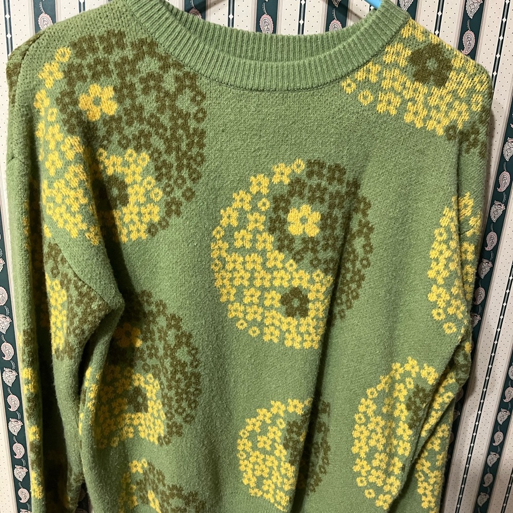 Witty Fox Brand sweater sz L